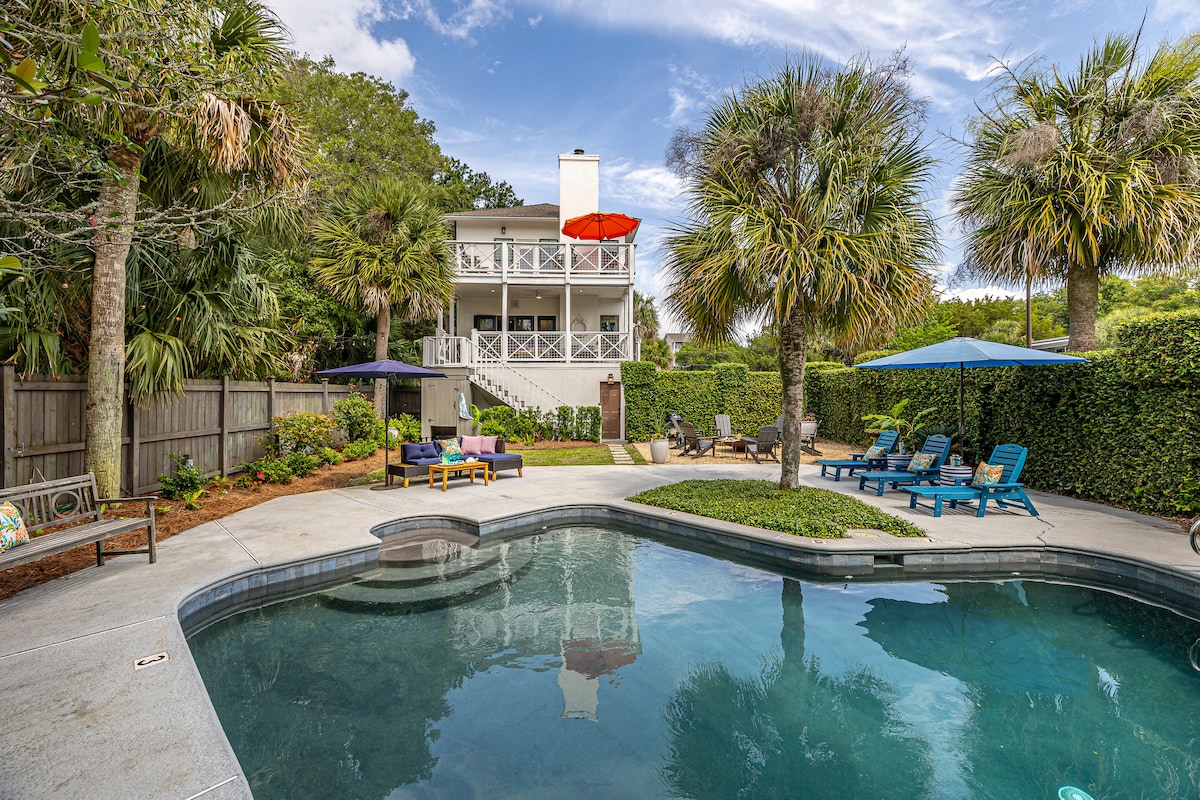 Beautiful home w/ private pool near Coast Cottage