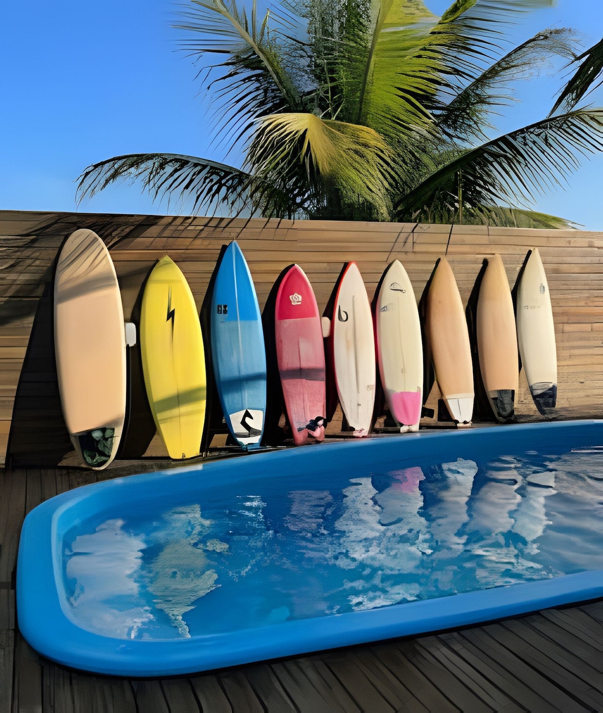 Casa com piscina, perto da Praia