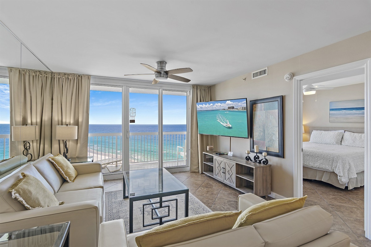19th flr 2BR Beachfront at Pelican, Stunning View