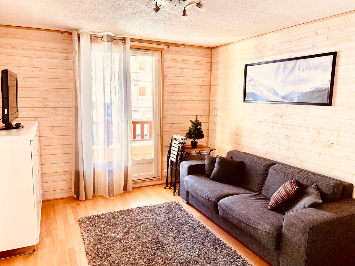 2 room apartment 200m from the slopes In the heart