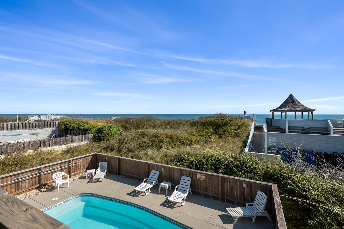 The Gathering Place: Oceanfront, Pool, Hot Tub