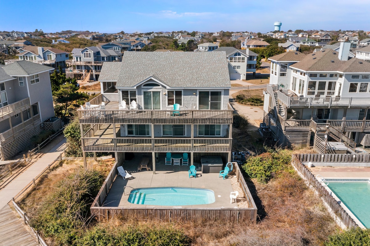 The Gathering Place: Oceanfront, Pool, Hot Tub