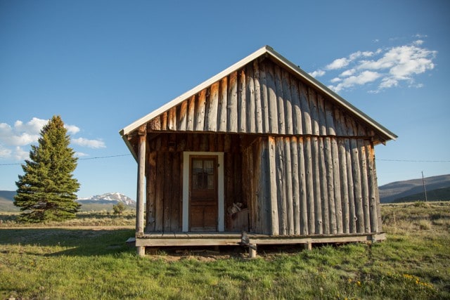 Rustic Ranch Cabin (3#)