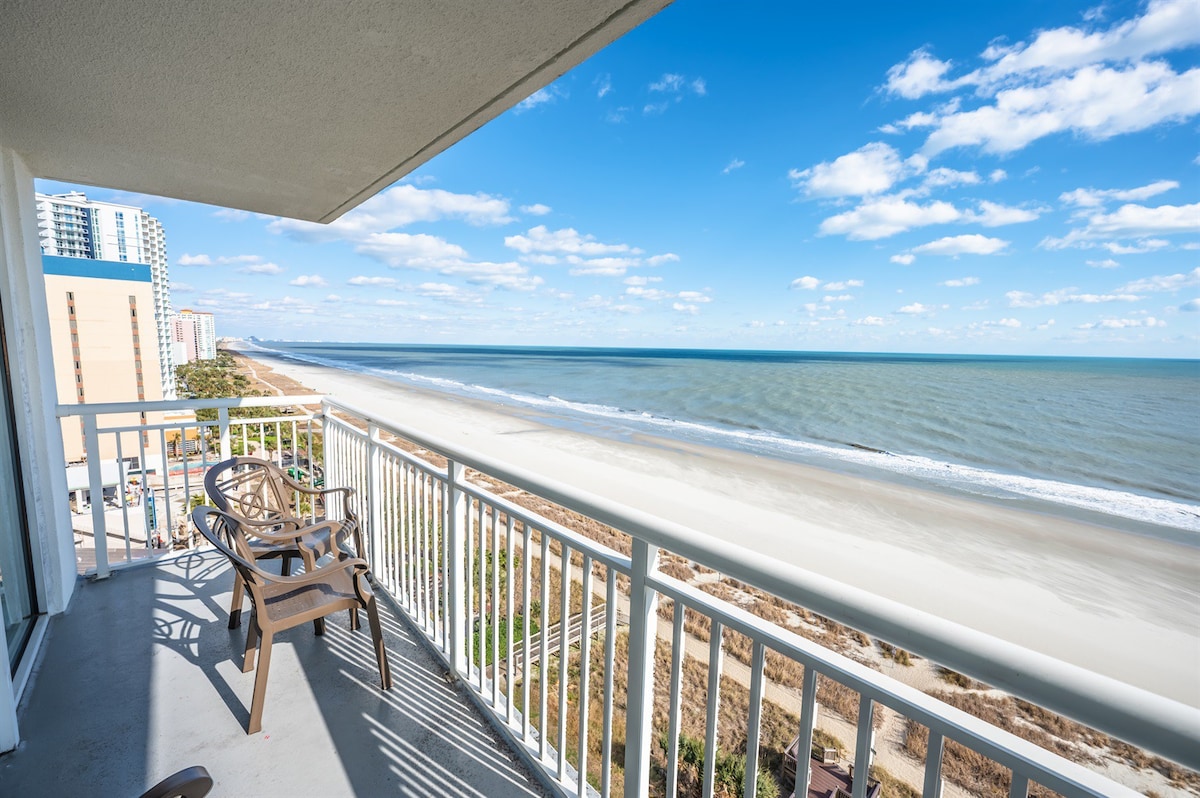 King Suite 3BR,Direct Oceanfront Views, Remodeled!