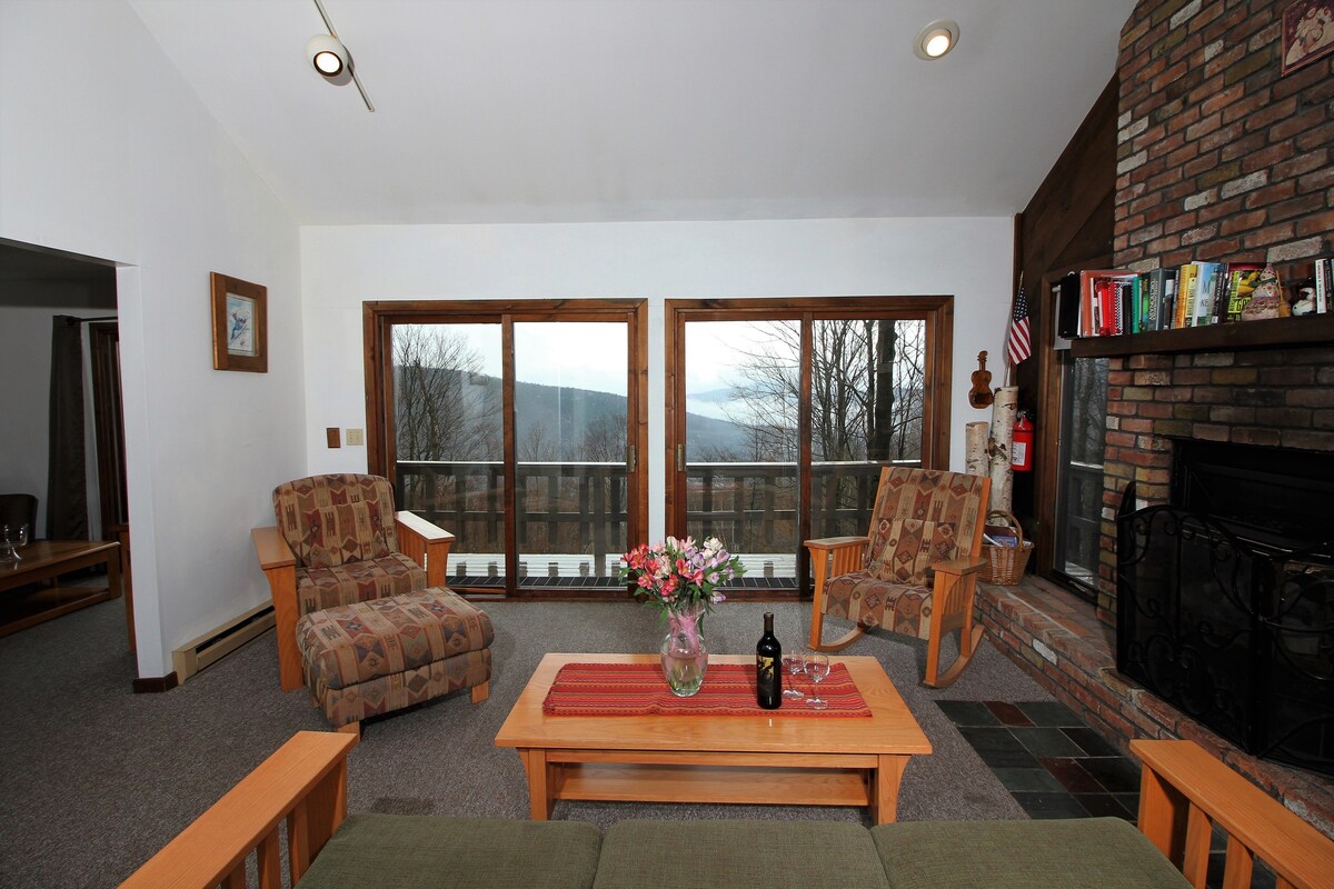 3 bedroom private home with Beautiful Views Frosty