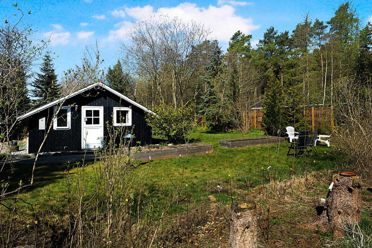 Amazing home in Rønde with 2 Bedrooms