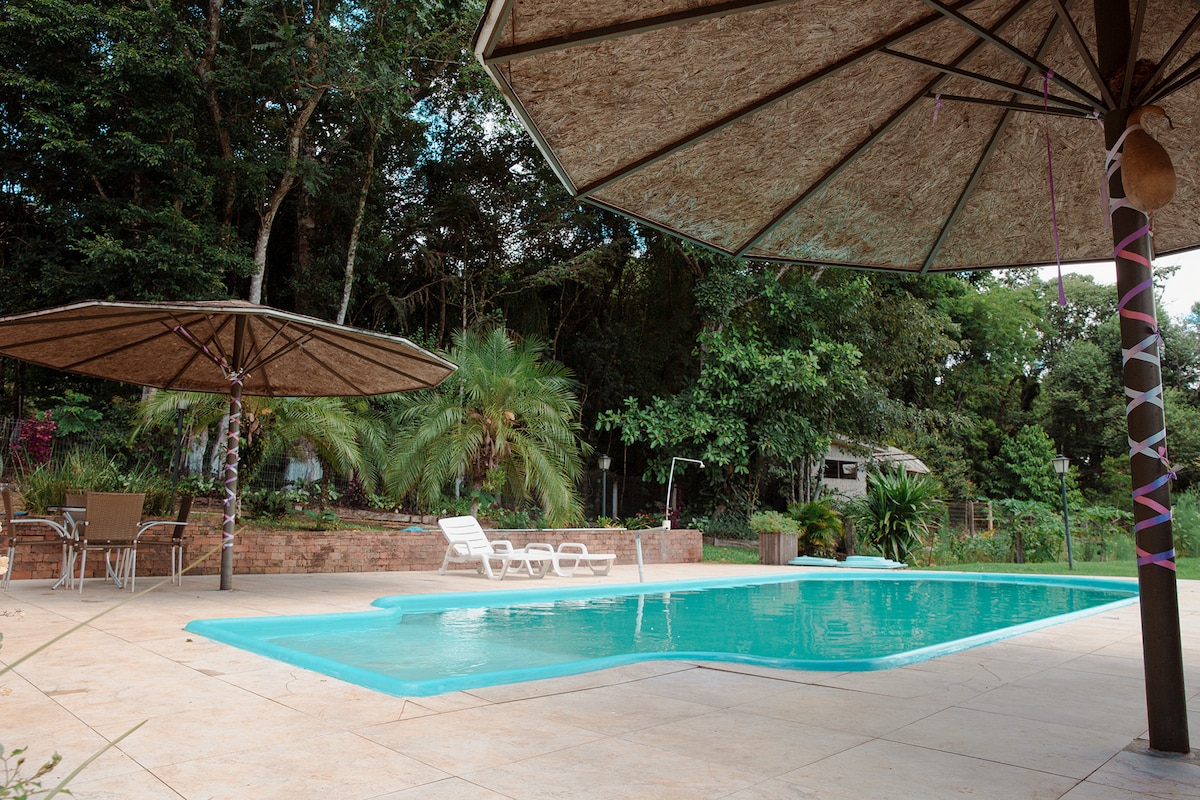 Casa de Campo com Piscina e lazer em Cascavel/PR