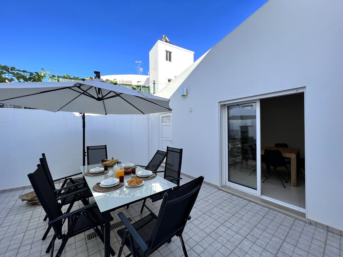 Quarteira Terrace by Homing