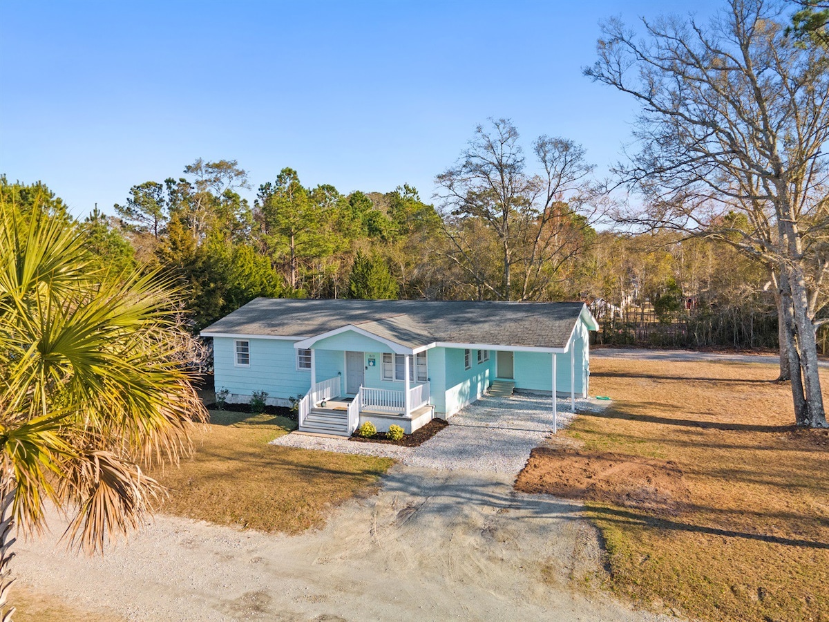 Turtle Shack - Super Cute Beach House 1mi to OIB