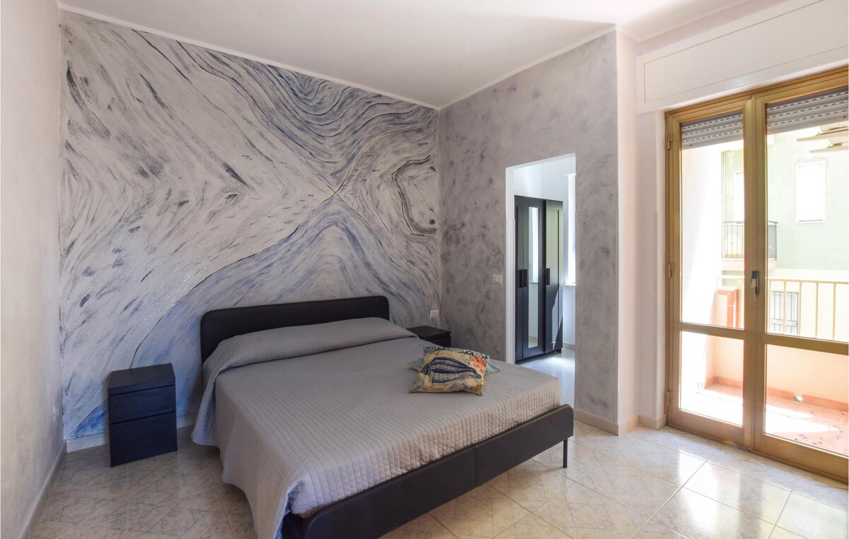 Cozy apartment in Marina di Strongoli with WiFi