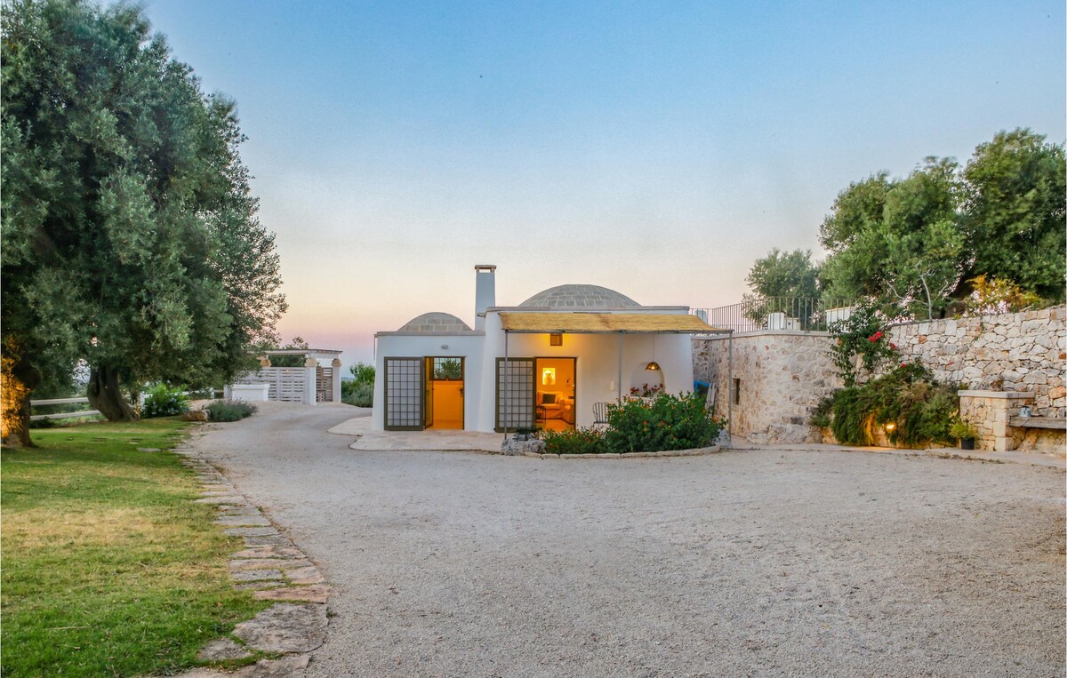 Beautiful home with outdoor swimming pool