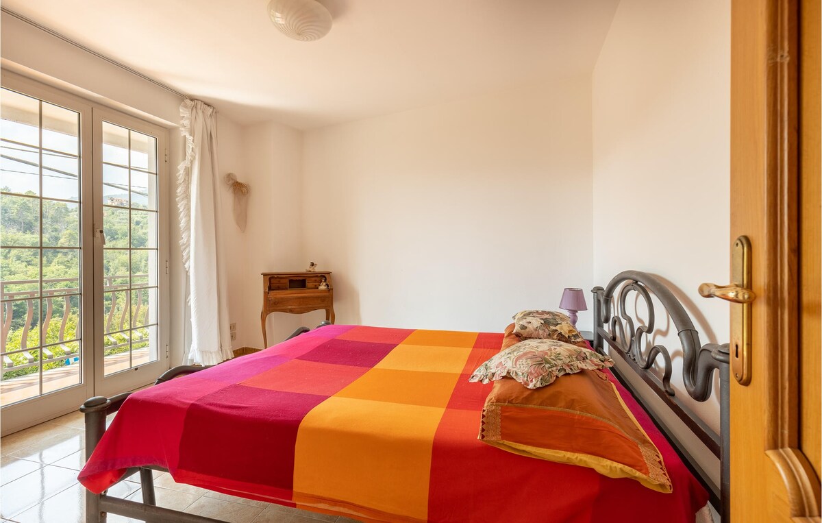 位于Podenzana的漂亮房源，有5间卧室和