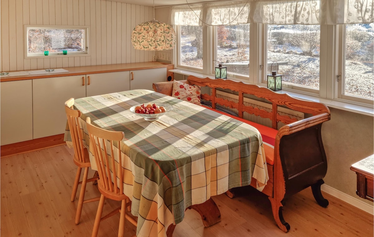 Awesome home in Fjälkinge with kitchen