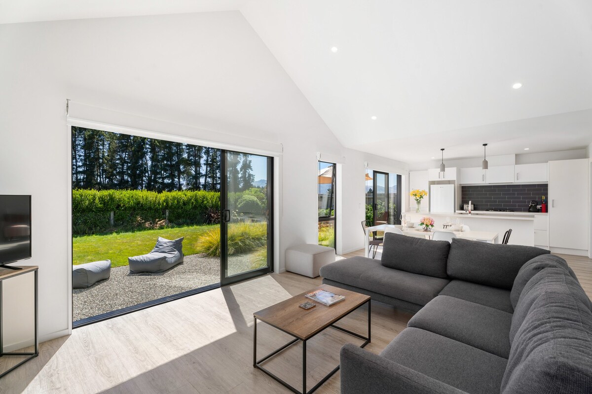 Northlake Hideaway – Wanaka Holiday Home