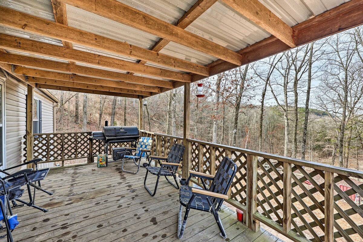 Ozark Mountain Cabin Rental on 300-Acre Ranch