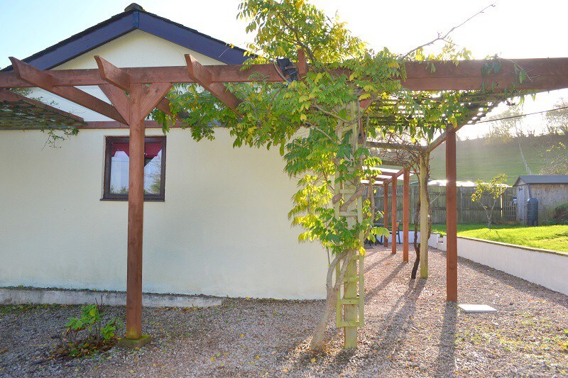 Apple Cottage, Rocombe in a beautiful rural valley