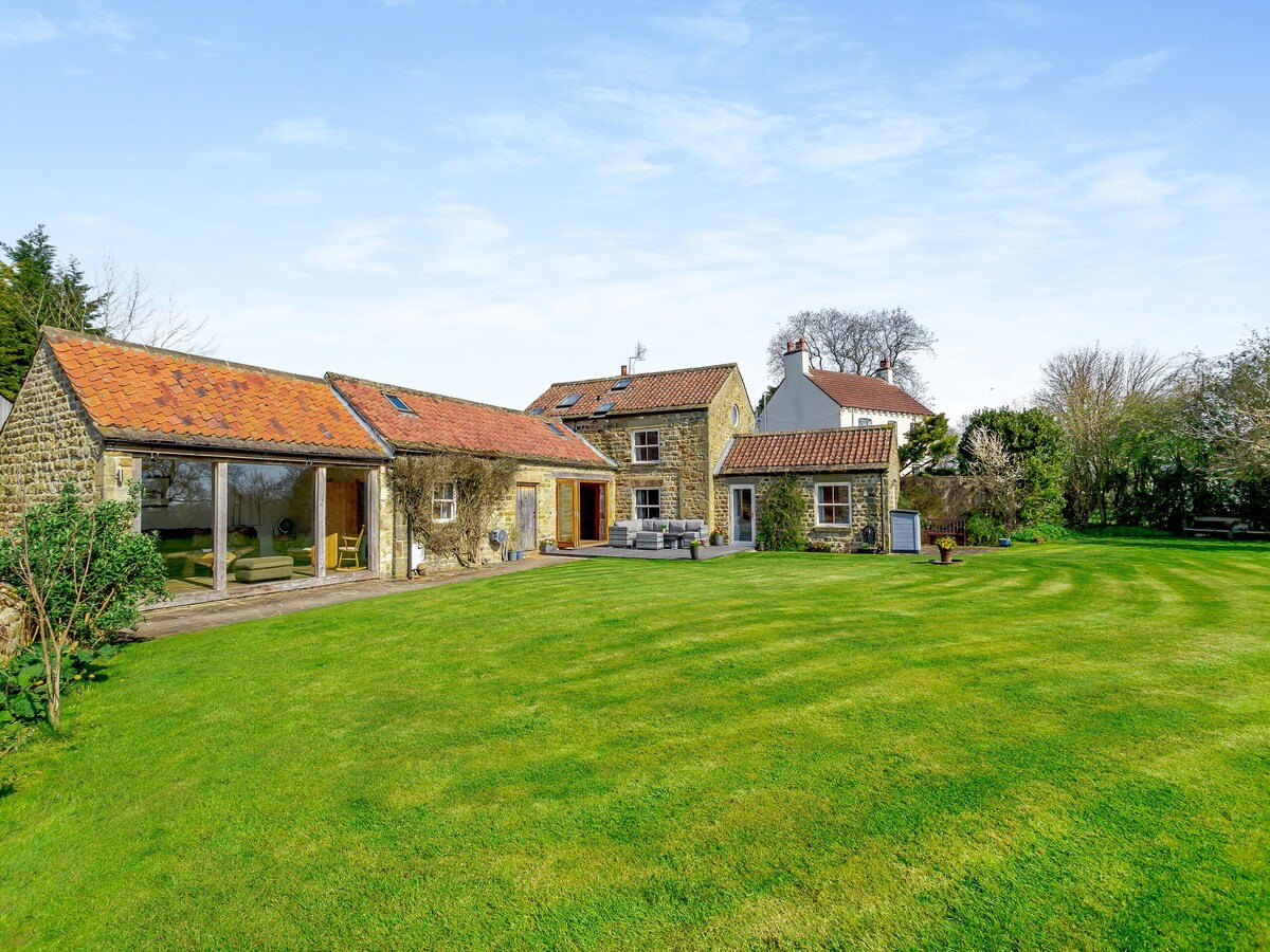 Holmeside Barn