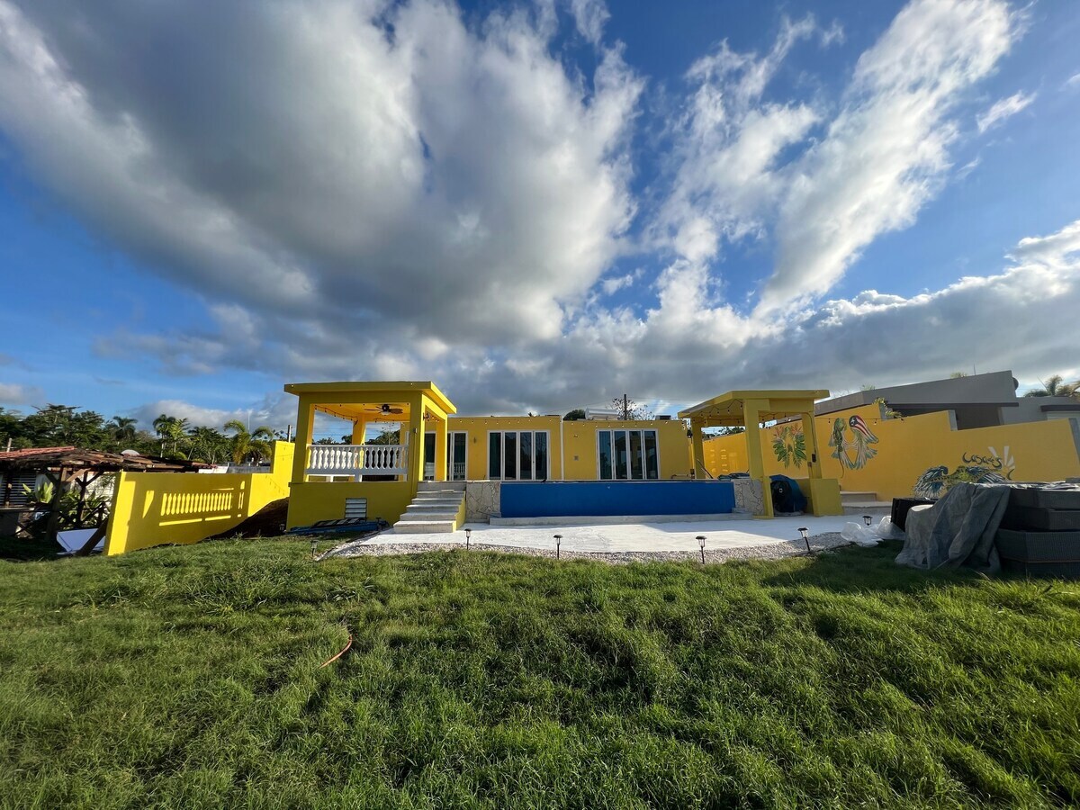 Casa De Sol Family Home near Rincon & Beach