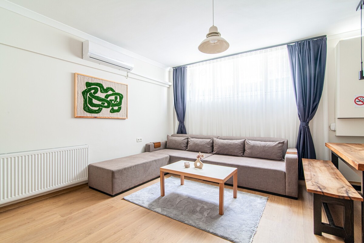 Gorgeous Apartment in the Heart of Cihangir