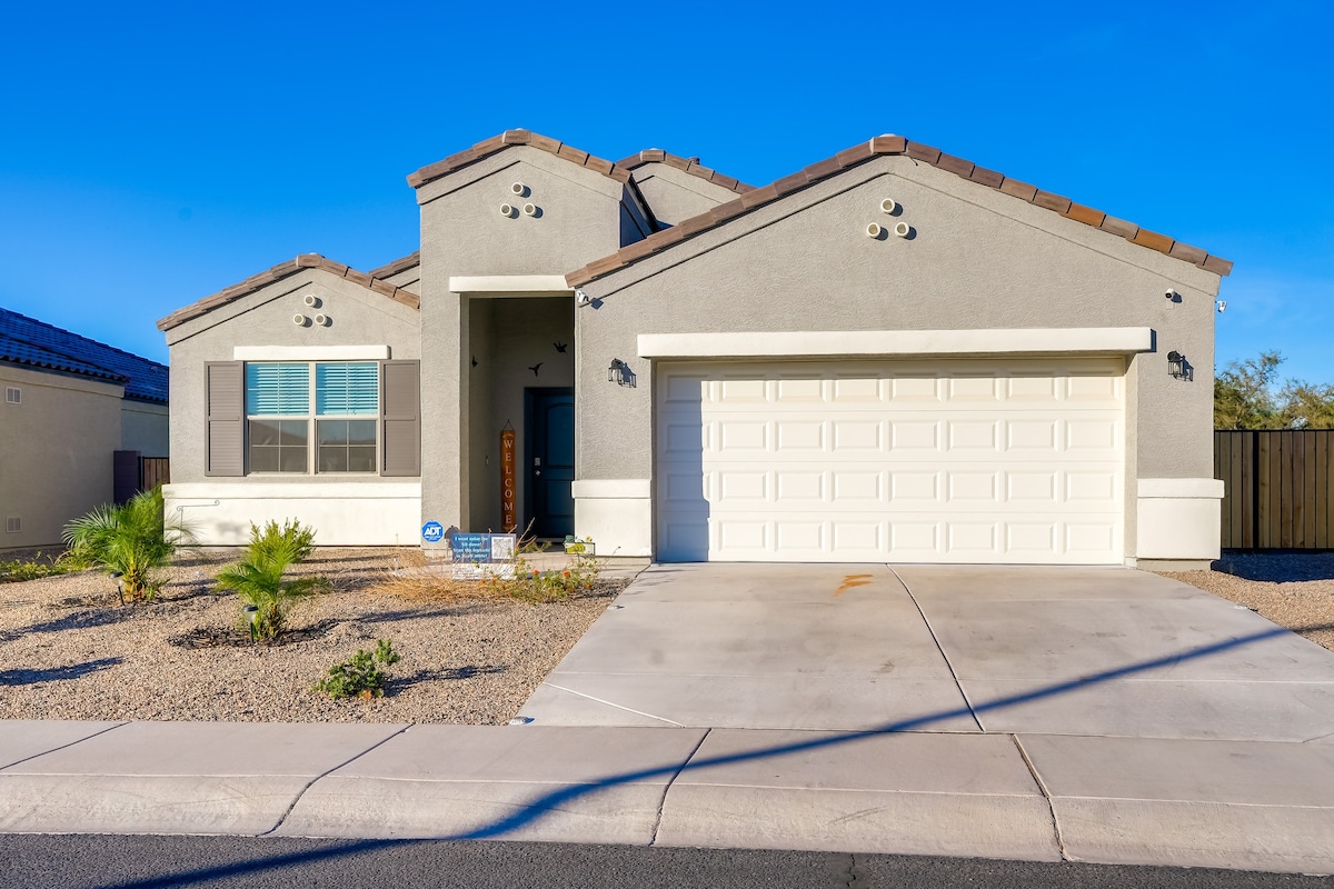 Phoenix Area Home w/ Private Pool!