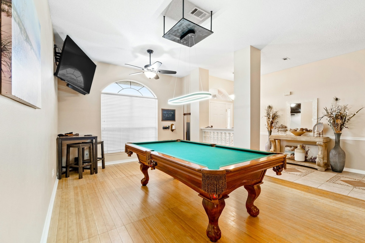 Large 4BR | Pool | Patio | Game Room
