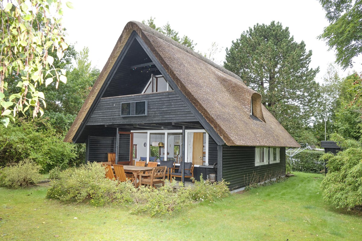 Awesome home in Ebeltoft with 3 Bedrooms, Sauna
