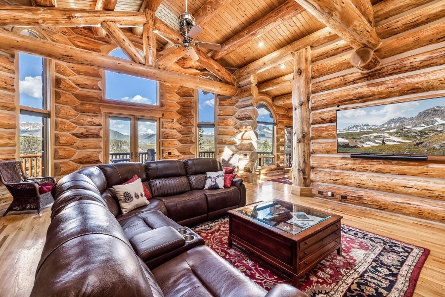 Stunning Views from Luxury Log Cabin, Clubhouse
