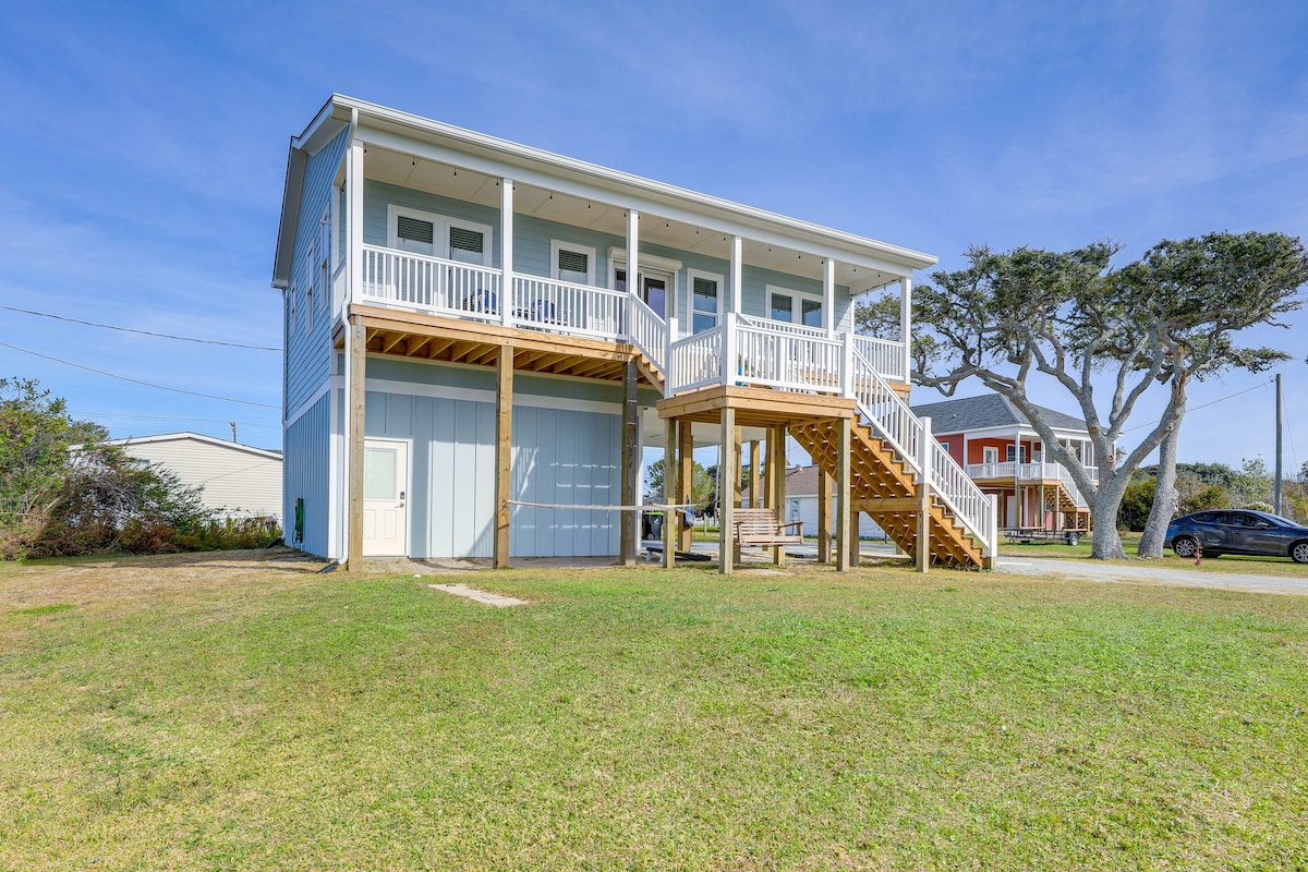 Waterfront Home w/ Sunset & Lighthouse Views