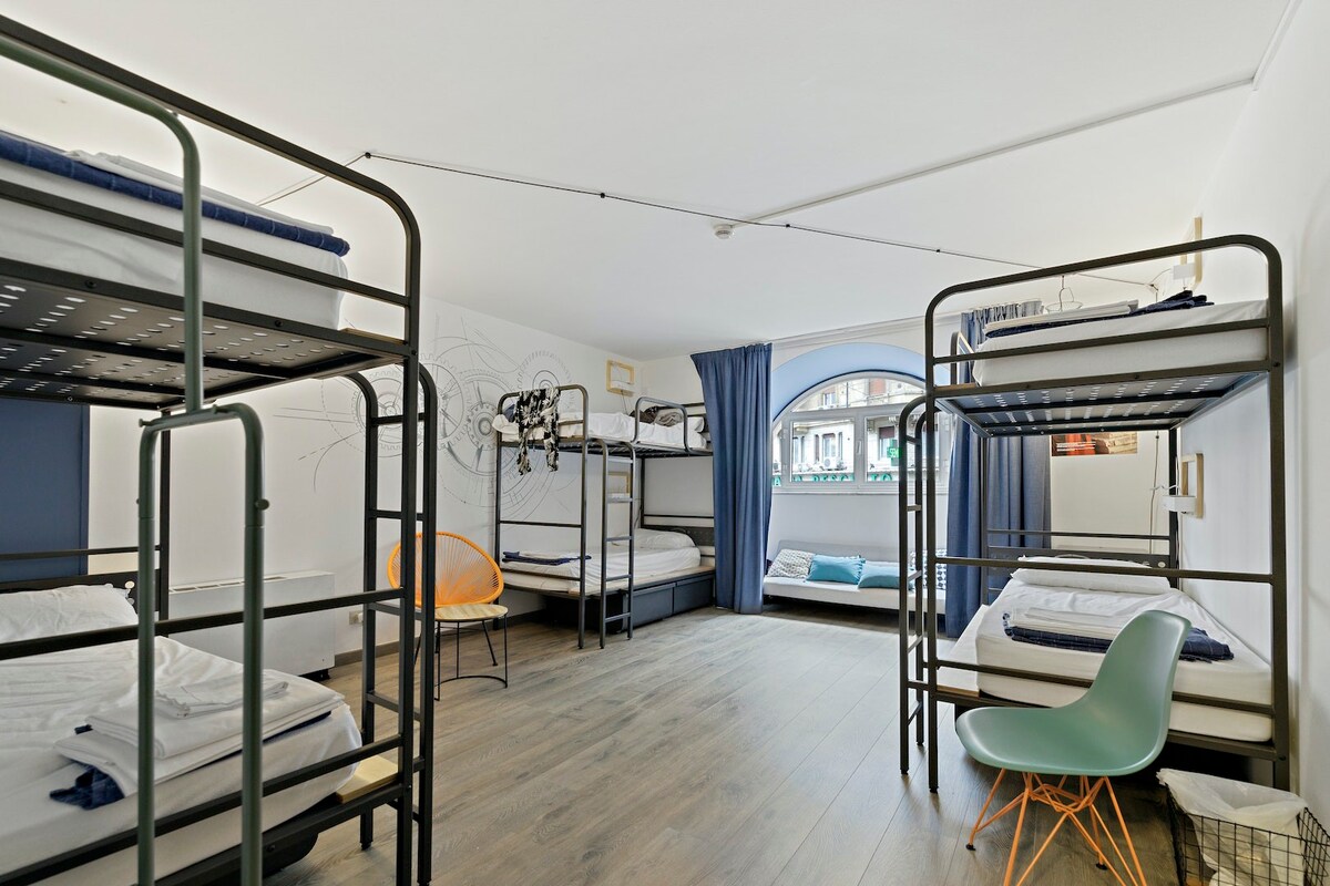 4名女生宿舍的床位-灵活-仅房间