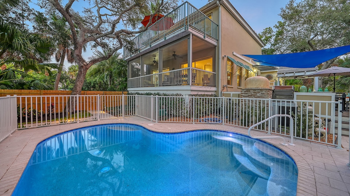 Hemingway House | Siesta Key Home w/ Private Pool