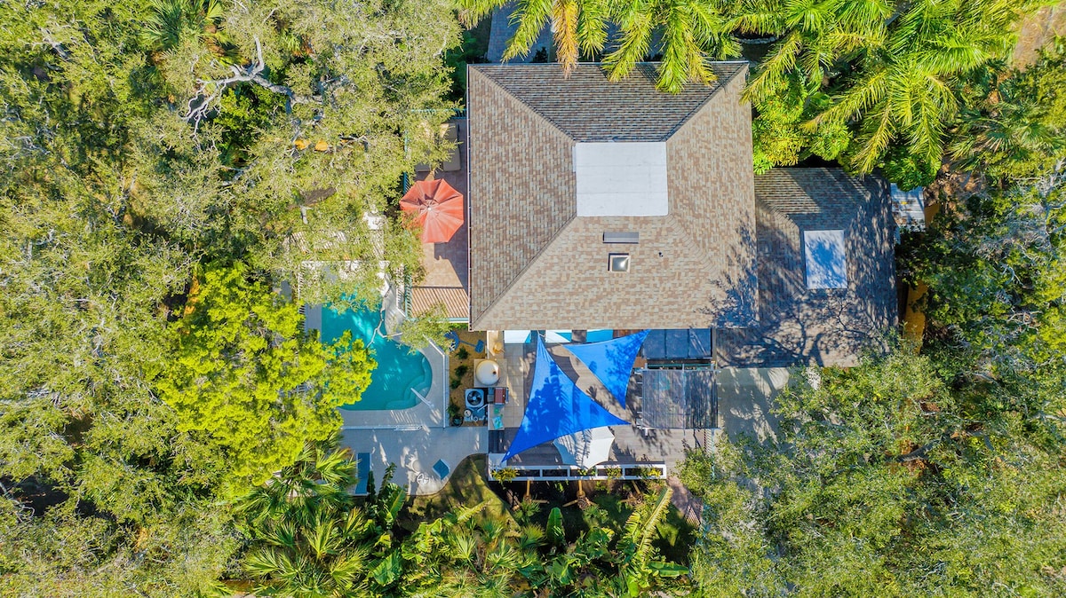 Hemingway House | Siesta Key Home w/ Private Pool