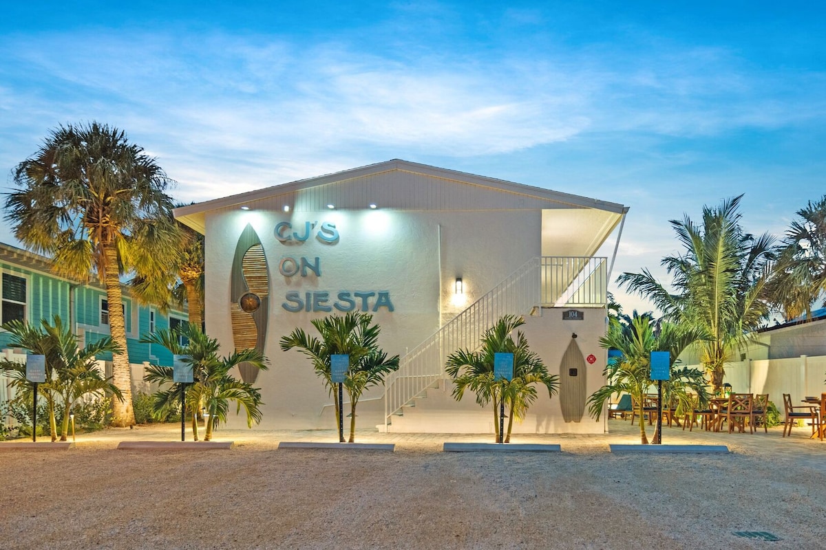 Sea Escape | Located in Siesta Key Village!