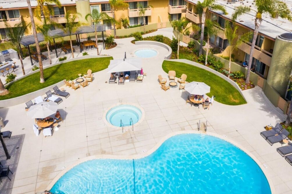 Luxury Solana Beach Hotel at Winners Circle Resort