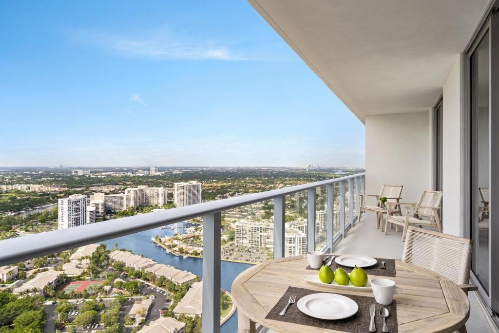 TWO 3BR Suite IntraCoastal View ADA at Hyde Beach