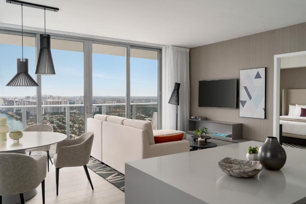 TWO 3BR Suite IntraCoastal View ADA at Hyde Beach