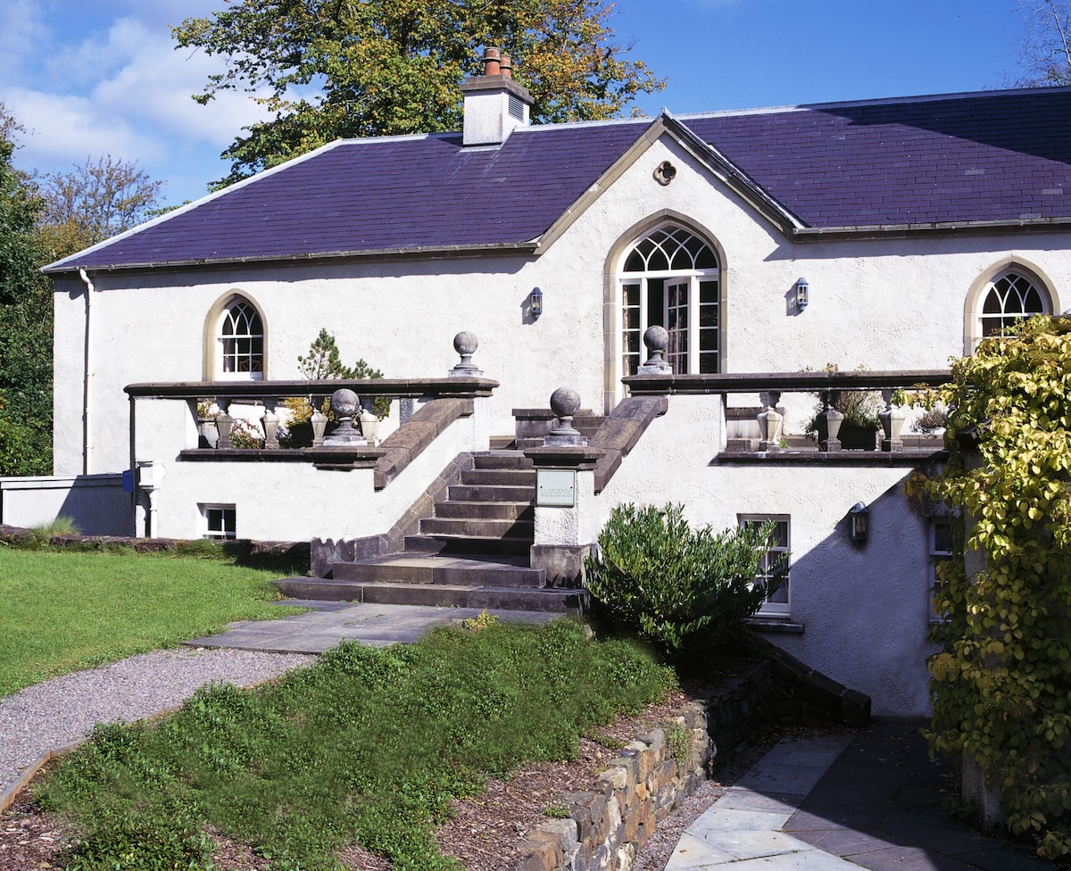 The Flora MacDonald Apartment