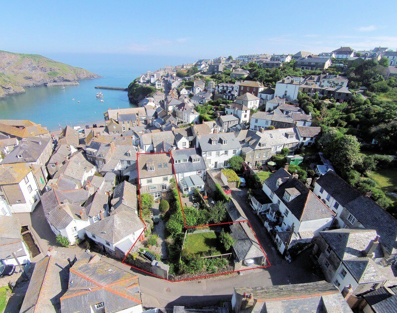 Trevan House in the fishing village of Port Isaac