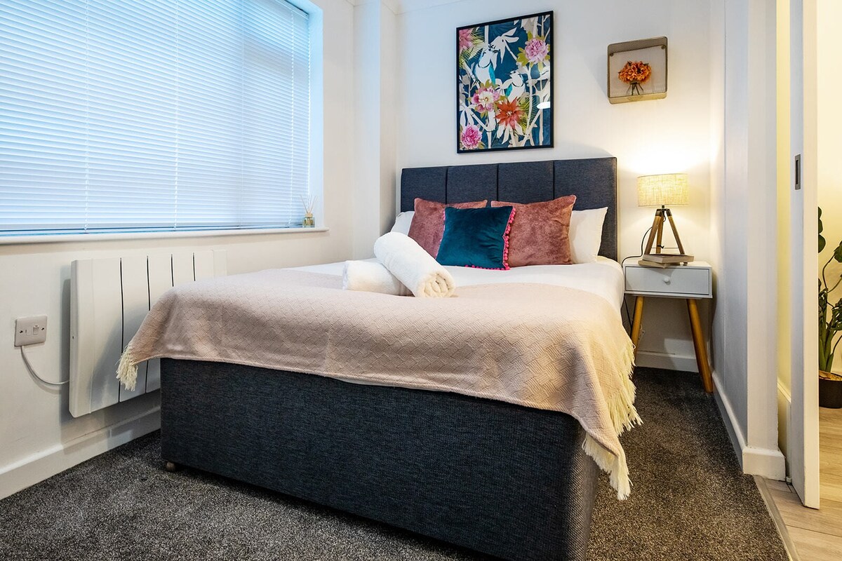Haygarth Apartment by Pay As U Stay