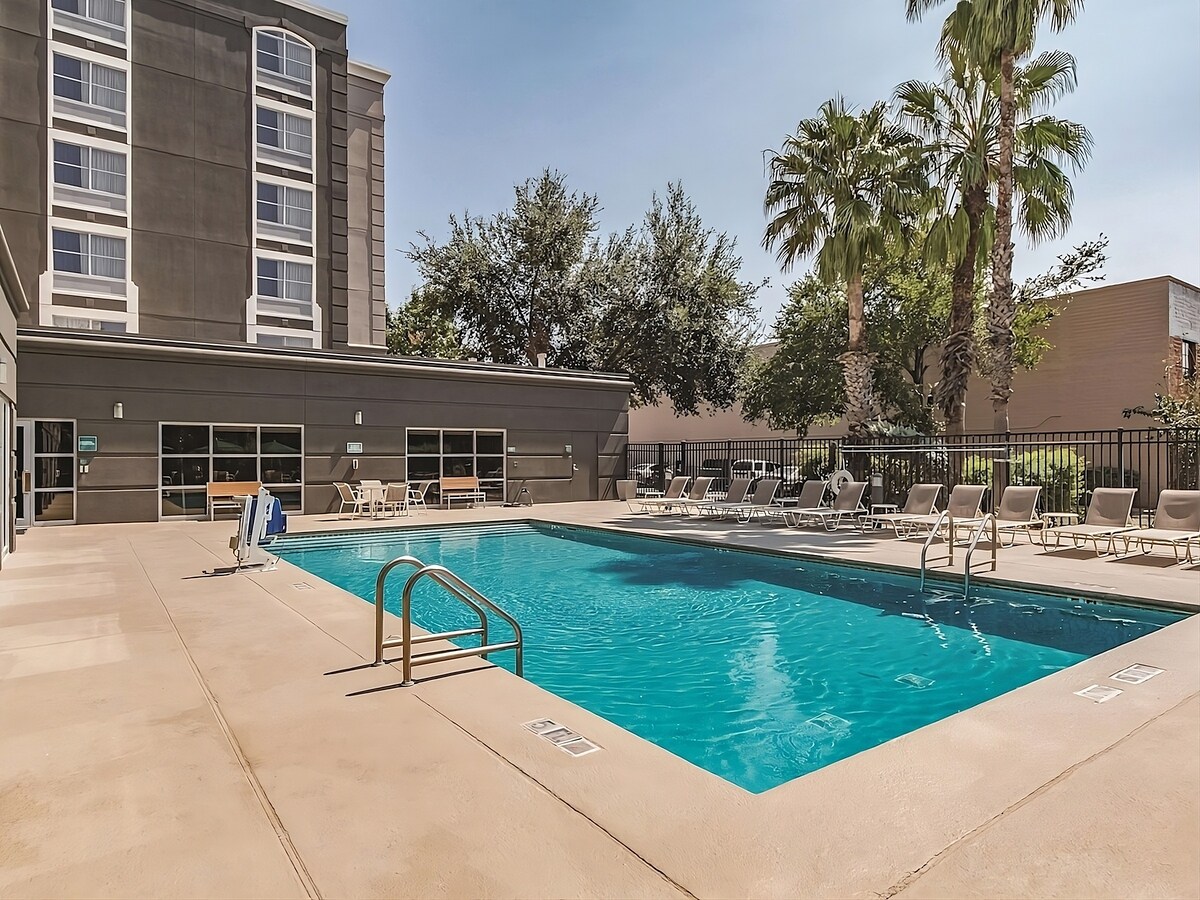 No Dull Moments! 3 Spacious Units, Outdoor Pool!