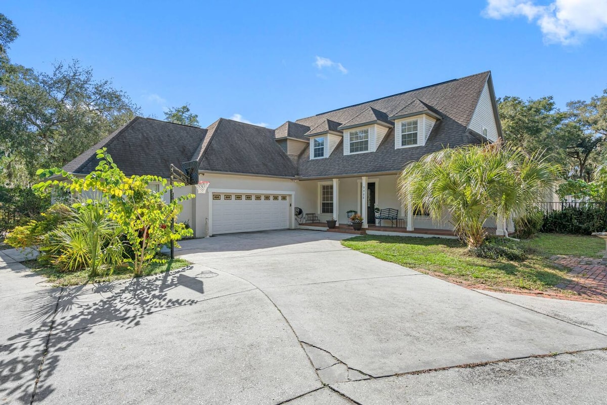 Luxury Florida | Safe Neighborhood | Pets Welcome