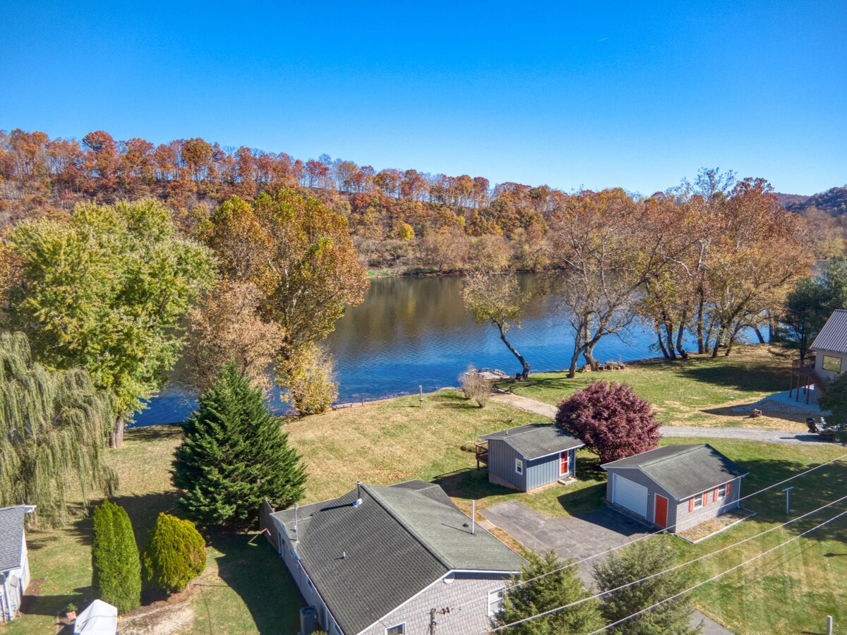 House on the New River, 3BR, 20 minutes from VT