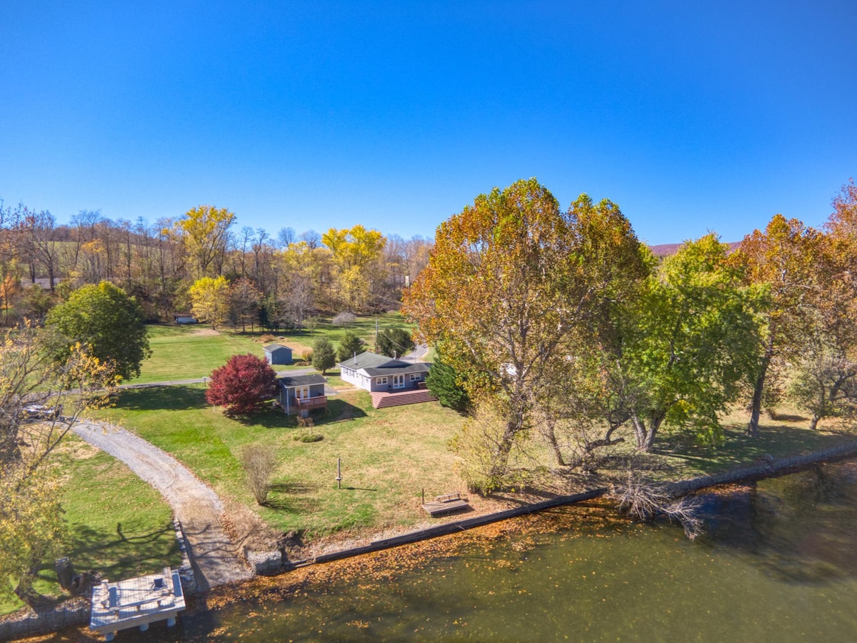 House on the New River, 3BR, 20 minutes from VT