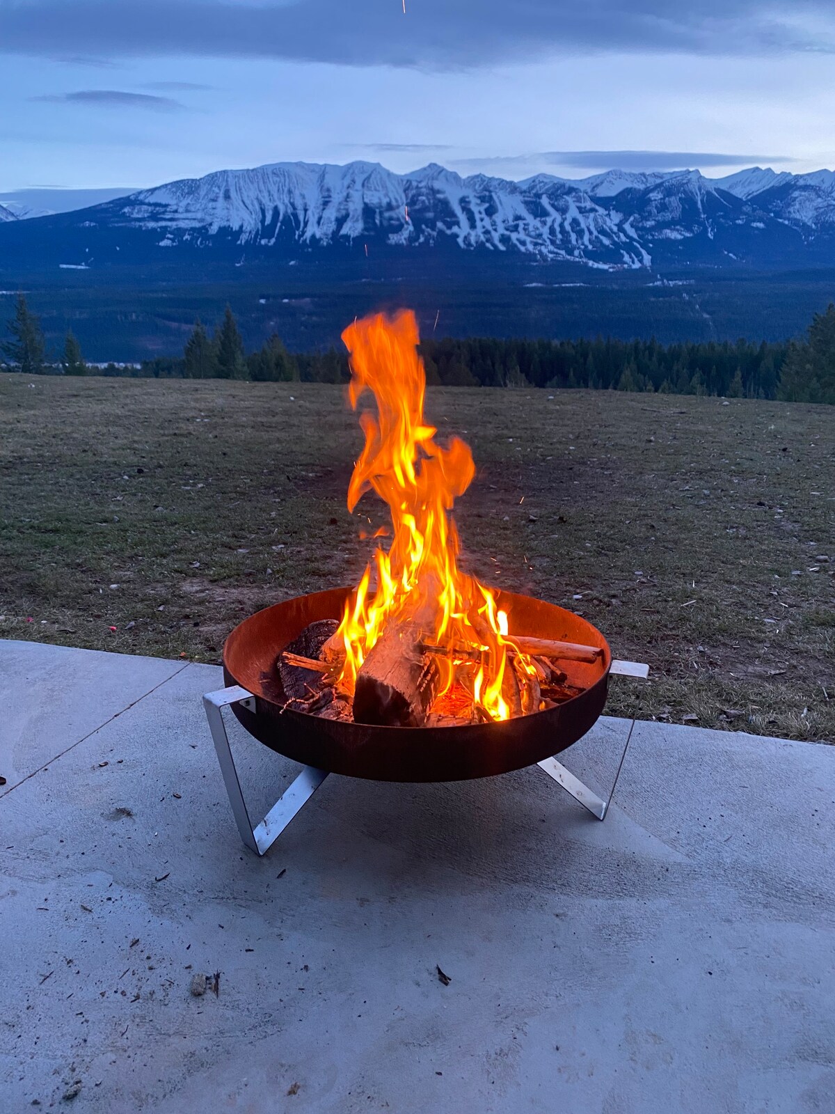 Stay Golden -可睡20人。Monashee