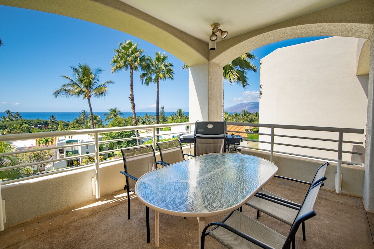 Maui Escape! Large Unit w/ Oceanview, Free Parking