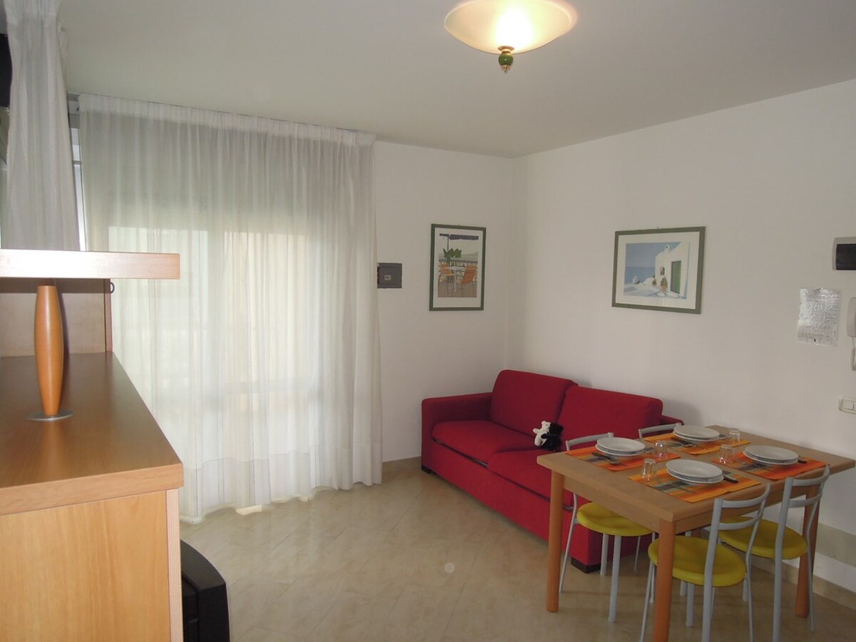 Comfy flat 200 m from the beach - Beahost