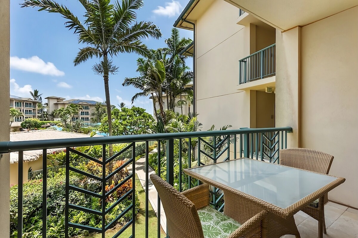 Magnificent Hawaii! Beautiful Unit with Pool!