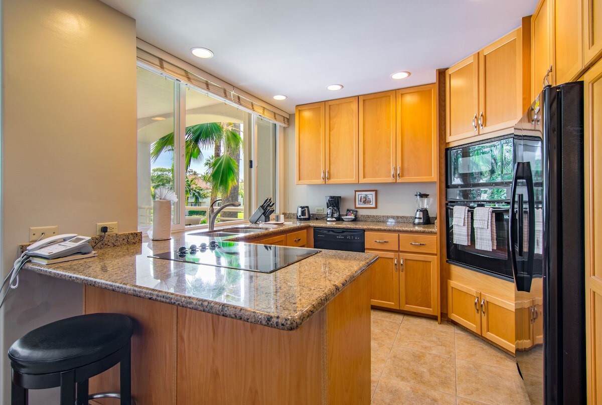 Bond with Nature! 4 Spacious Units w/ Lanai, Pool