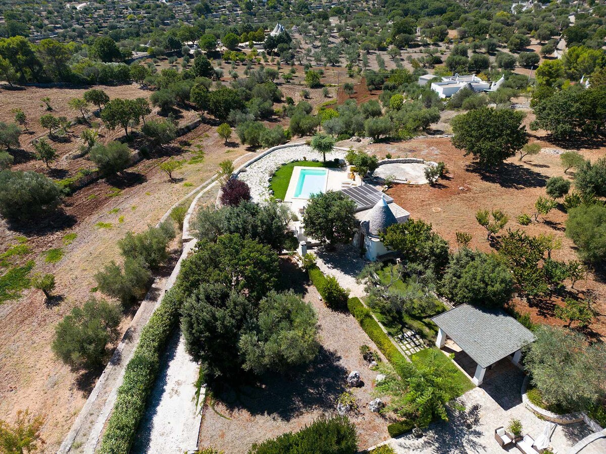Trullo big nest with exclusive pool