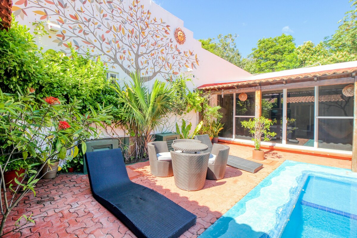 Spanish-style 4BR | Private Pool | Patio | W/D