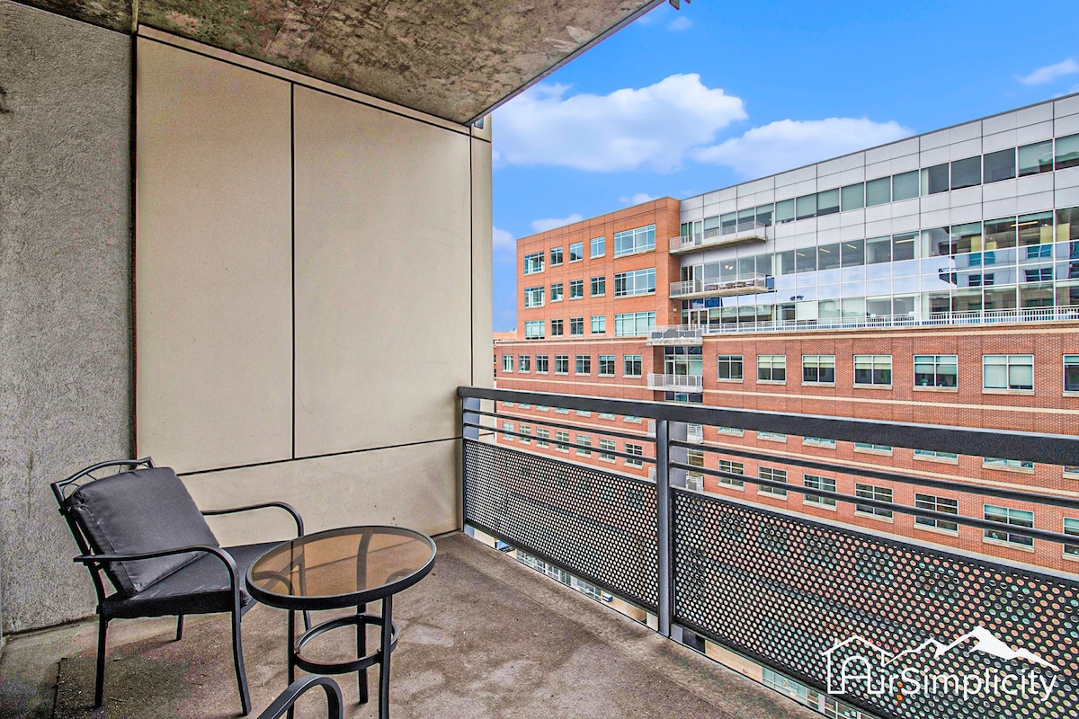 Union Station Loft • Covered Parking • Gym • Patio